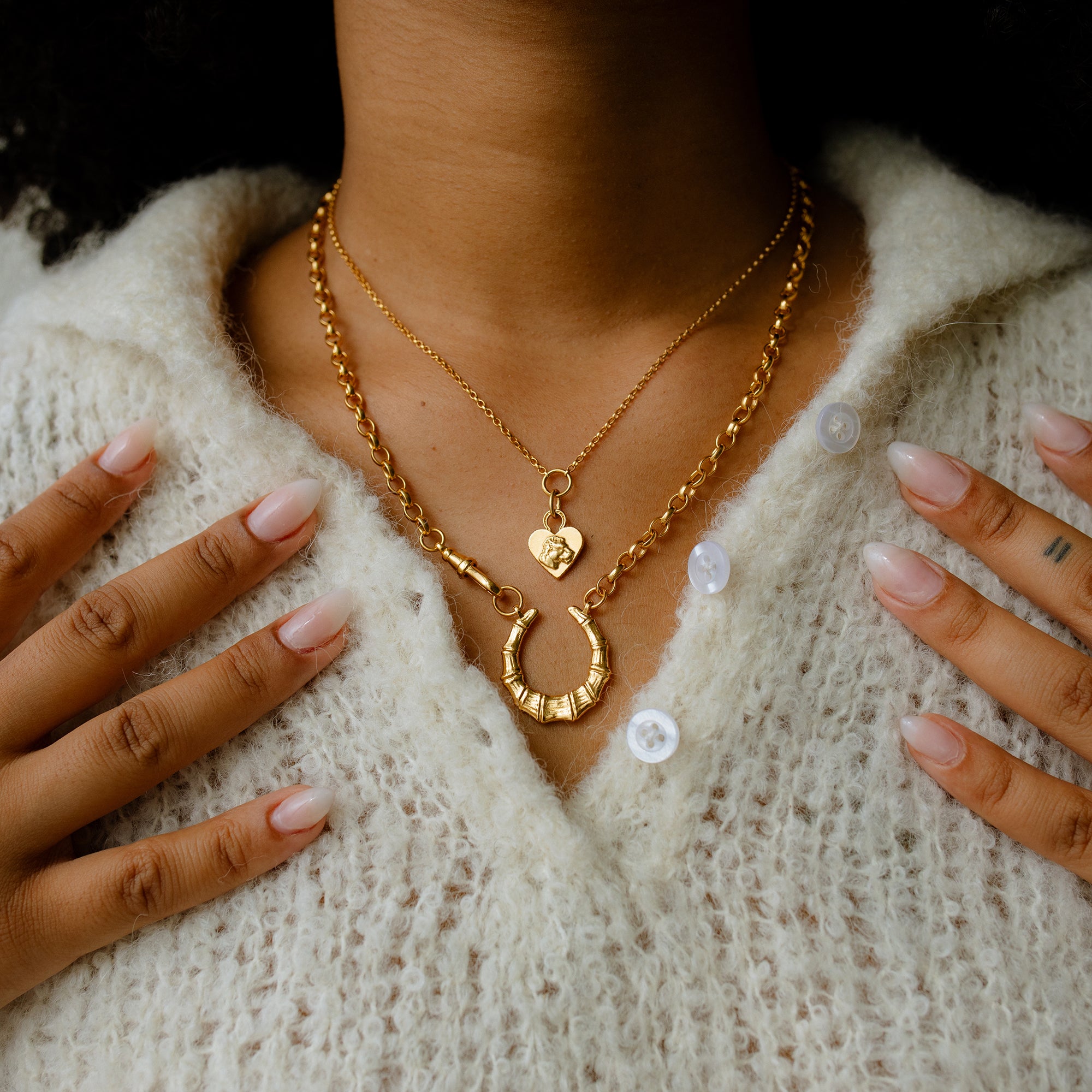 PETITE LIONESS HEART PENDANT