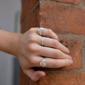 FLOWER BAND RING