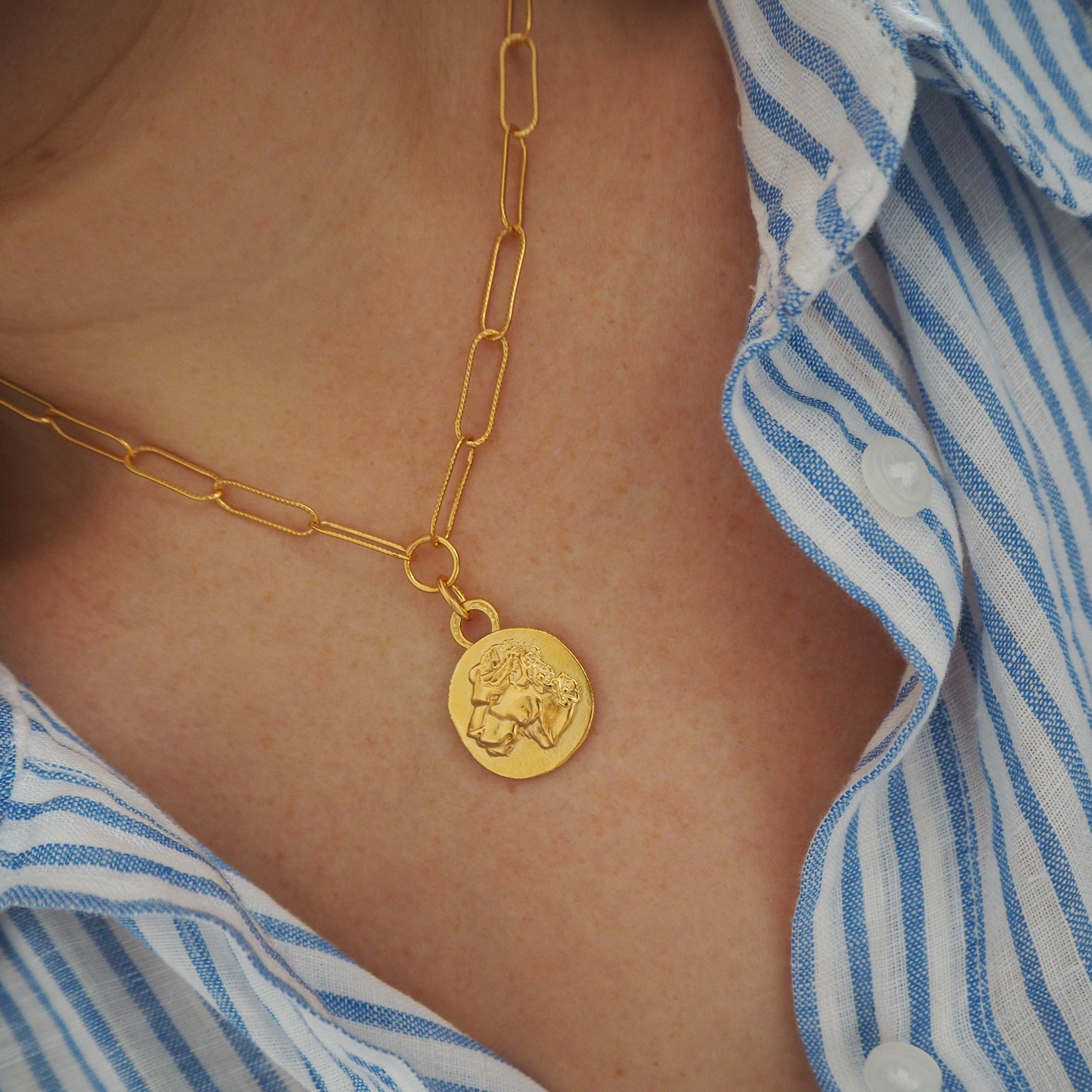 LARGE LIONESS COIN ON OVERSIZED CHAIN
